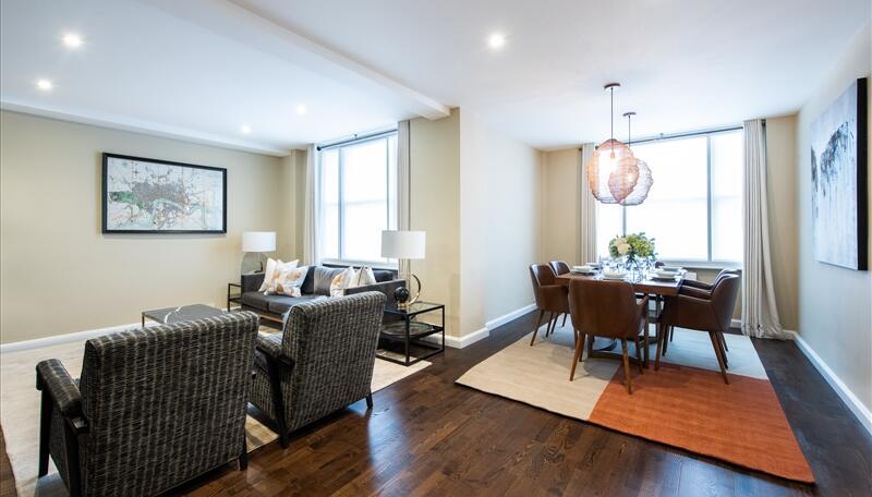 3 bed property in 39 Hill Street, London, London